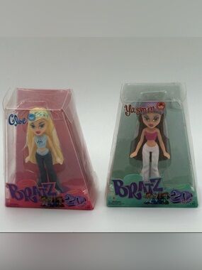 20 YEARZ  Cloe & Jasmine 2”  Doll  Bratz Flashback Minis Fashion Style
